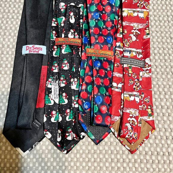 9 vintage Looney Tunes/Disney, Postage Stamp, Tabasco ,Christmas, etc, neck ties - Picture 4 of 9